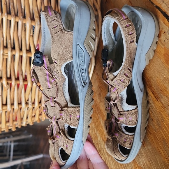 PRIVO Suede Fisherman Sandal SZ 6 Tan Pink - Picture 10 of 11